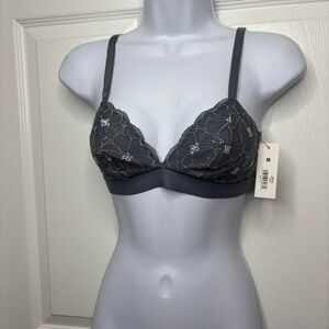 Blake & Co. Women's Medium Gray Lace Underwire Bra Floral Embroidered NWT